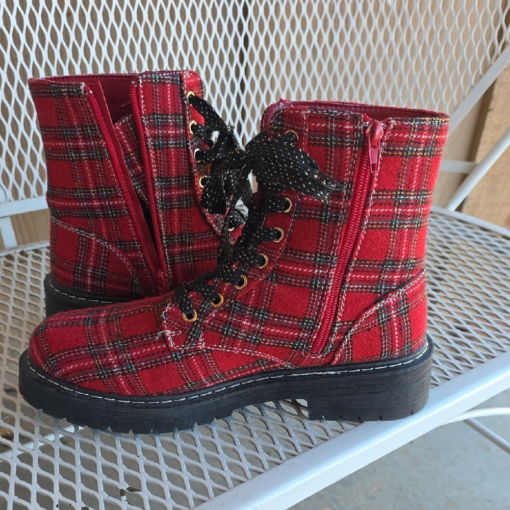 Christmas Is Coming!! Red Plaid Lace-Up Boots